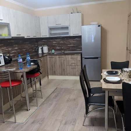 Vanesa - Comfortable Place , Close To Beach! Burgas